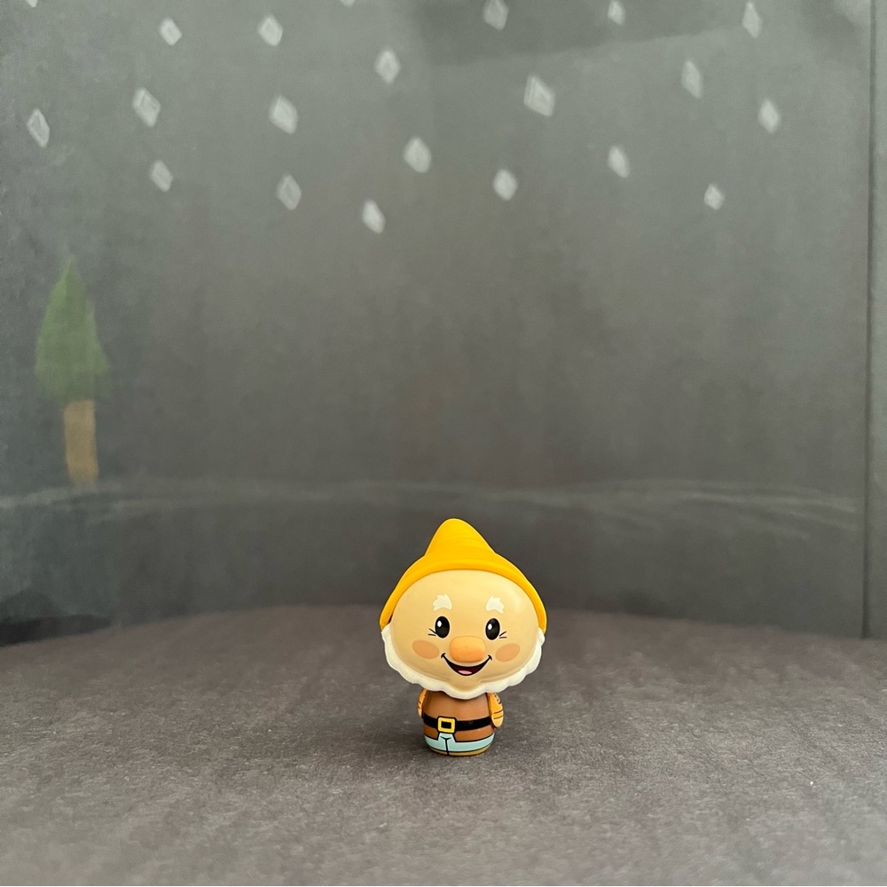 Funko Pop Pint Size Snow White Happy
